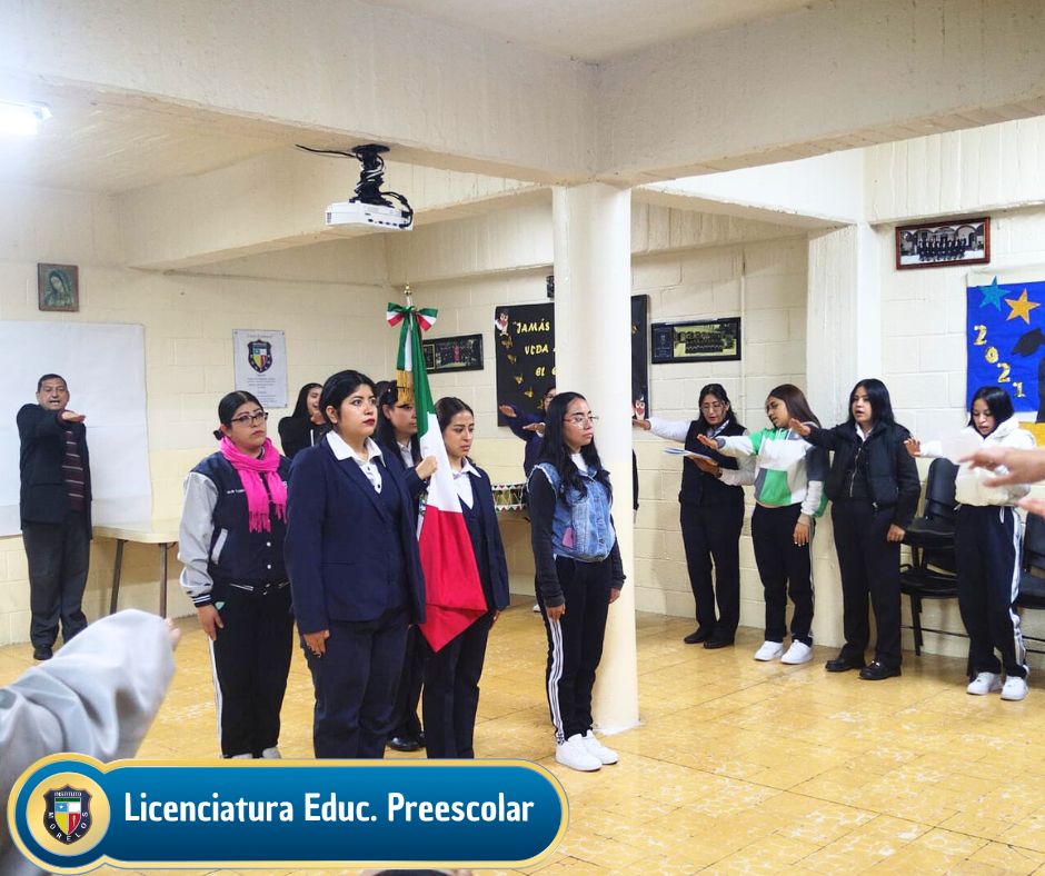 Honores a la bandera Lic Prees (2)